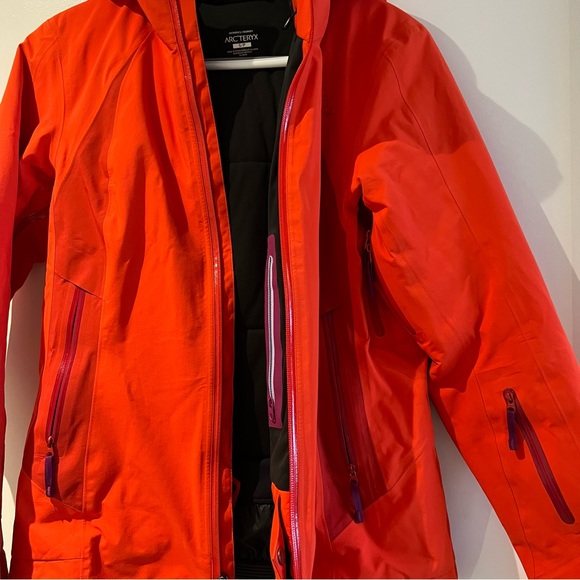 Arc’teryx ski/snowboard jacket S - Picture 2 of 10